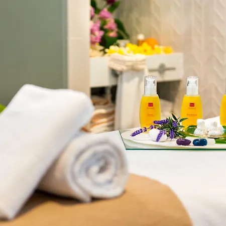 Adrian Jardines De Nivaria Costa Adeje (Tenerife)