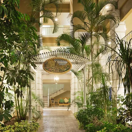 Adrian Jardines De Nivaria Costa Adeje (Tenerife)