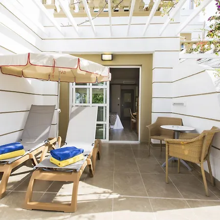 Adrian Jardines De Nivaria