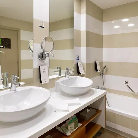 Adrián Jardines De Nivaria Hotel 5*