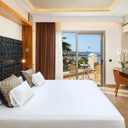 Hotel Adrián Jardines De Nivaria 5*