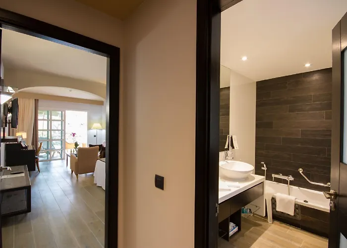 Отель Adrian Jardines De Nivaria 5*